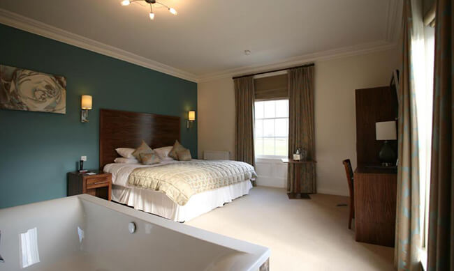 fishmore-luxury-room-1