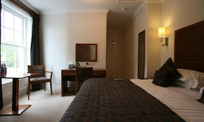 fishmore-standard-room-1